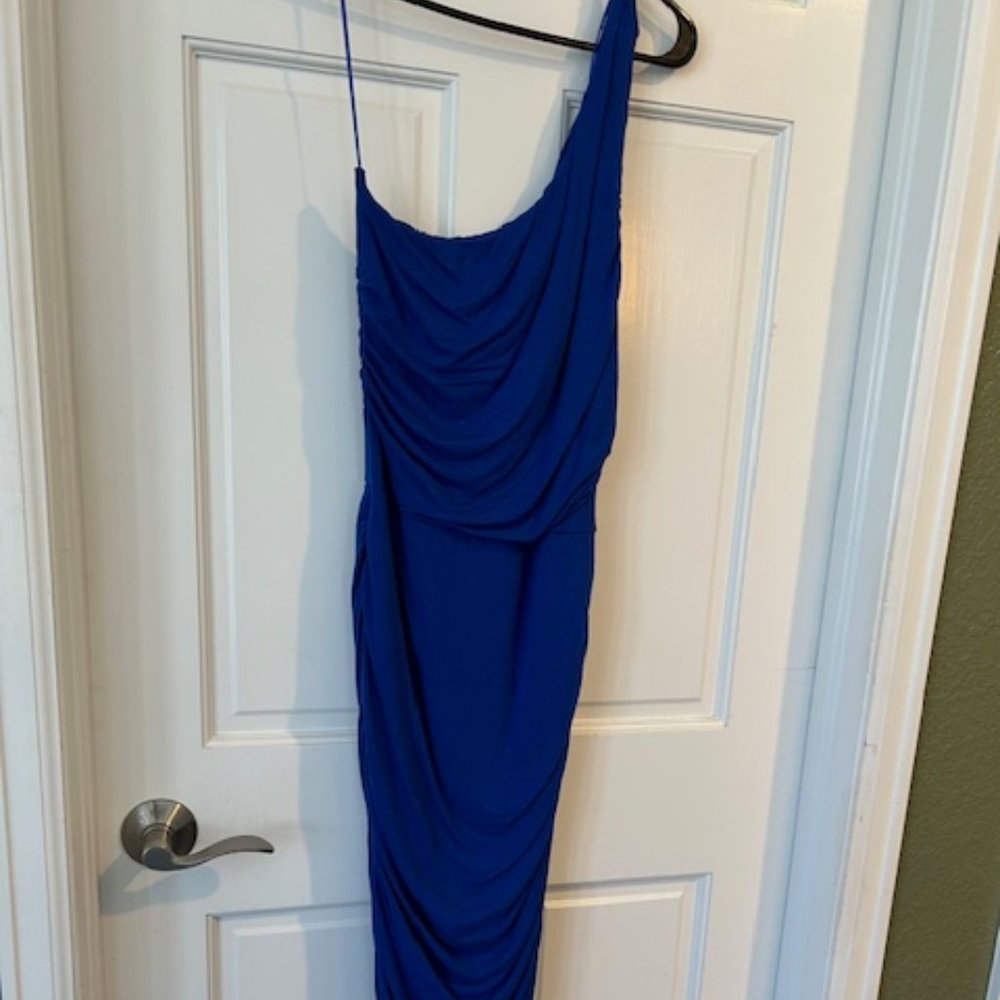 Socialite One Shoulder Side Ruched Bodycon Midi Dress - Blue - size Small